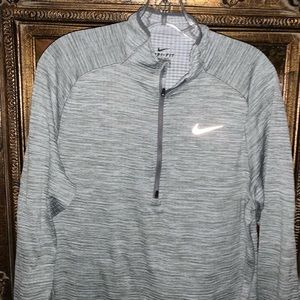NIKE 1/2 zip pullover running shirt thumbhole women’s size Large